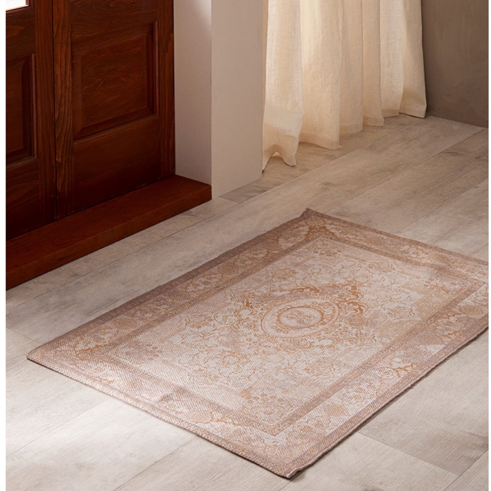 Set of two ecru and cream Persian art accent rugs NWT